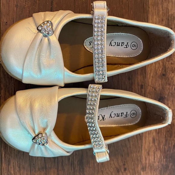 Dress Shoes - Picture 2 of 5